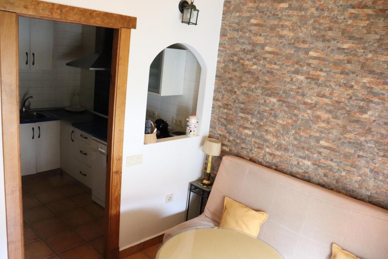 Apartamentos Las Buganvillas Caces Exteriör bild